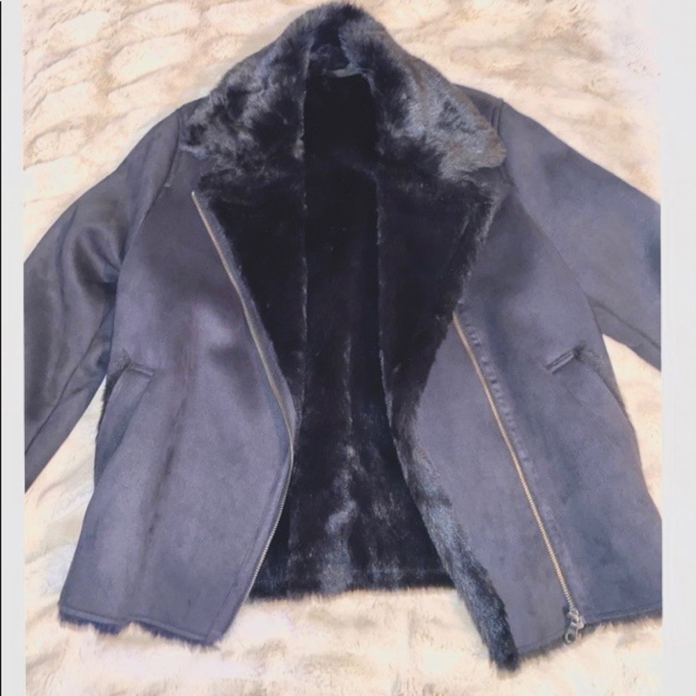 Women’s UNIQLO fur jacket